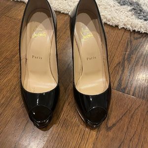 Christian Louboutin prive 38.5